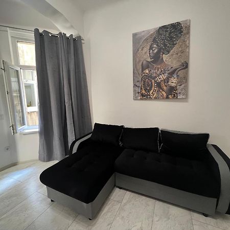 BW Lux Studio Belgrado Buitenkant foto